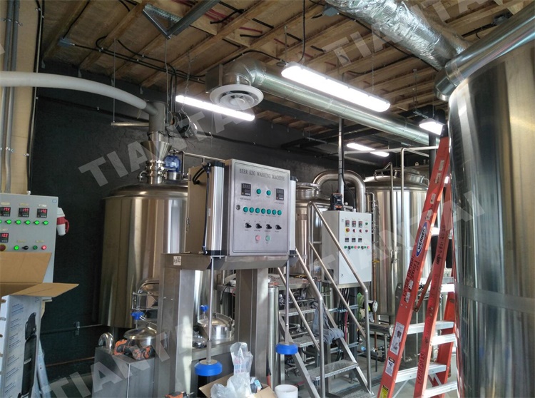 <b>Finished Installation 10BBL Brewery System in Canada</b>